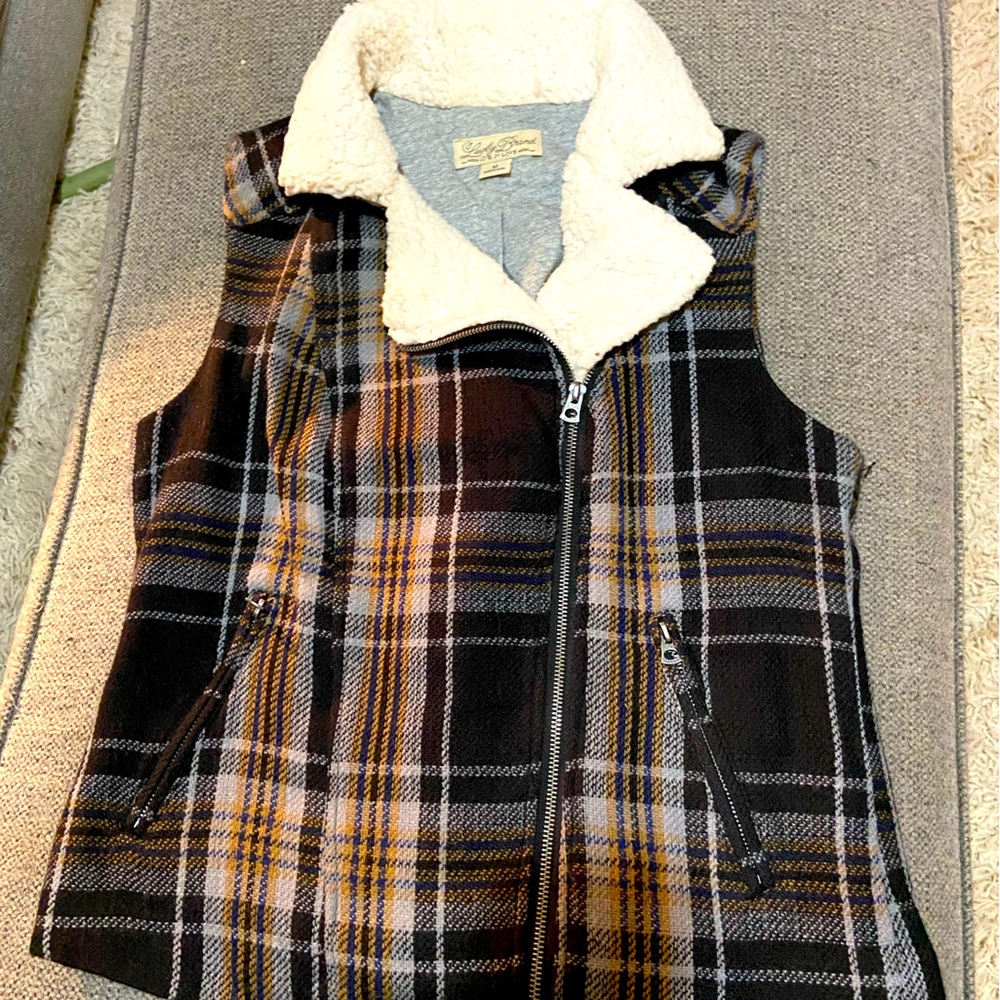 Sherpa lined Lucky brand zip up vest